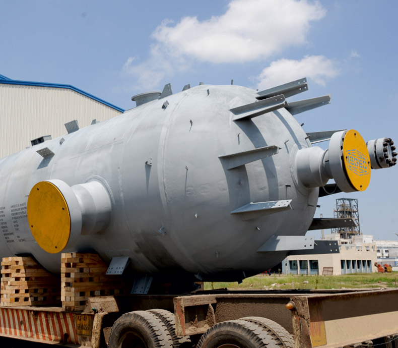 Hot-Separator-for-a-Refinery